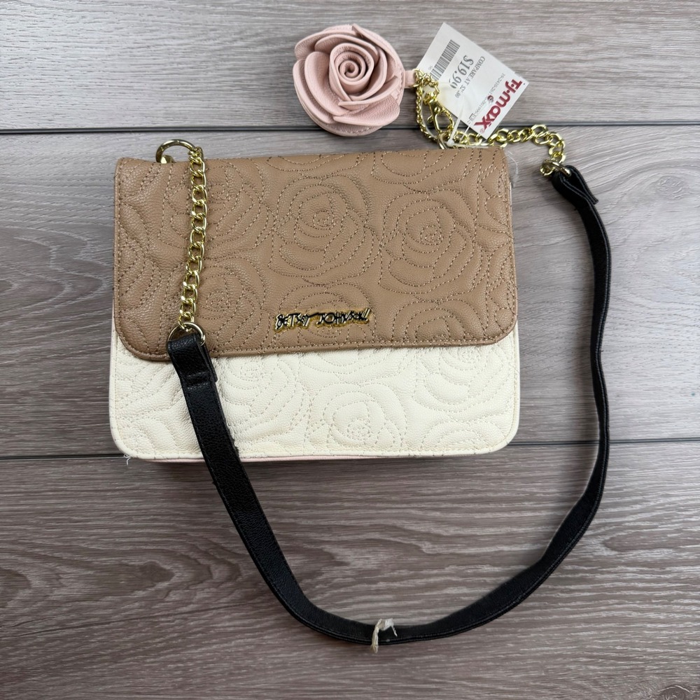 Betsey Johnson Womens Crossbody Bag Rose Quilted Colorblock Tan White OS